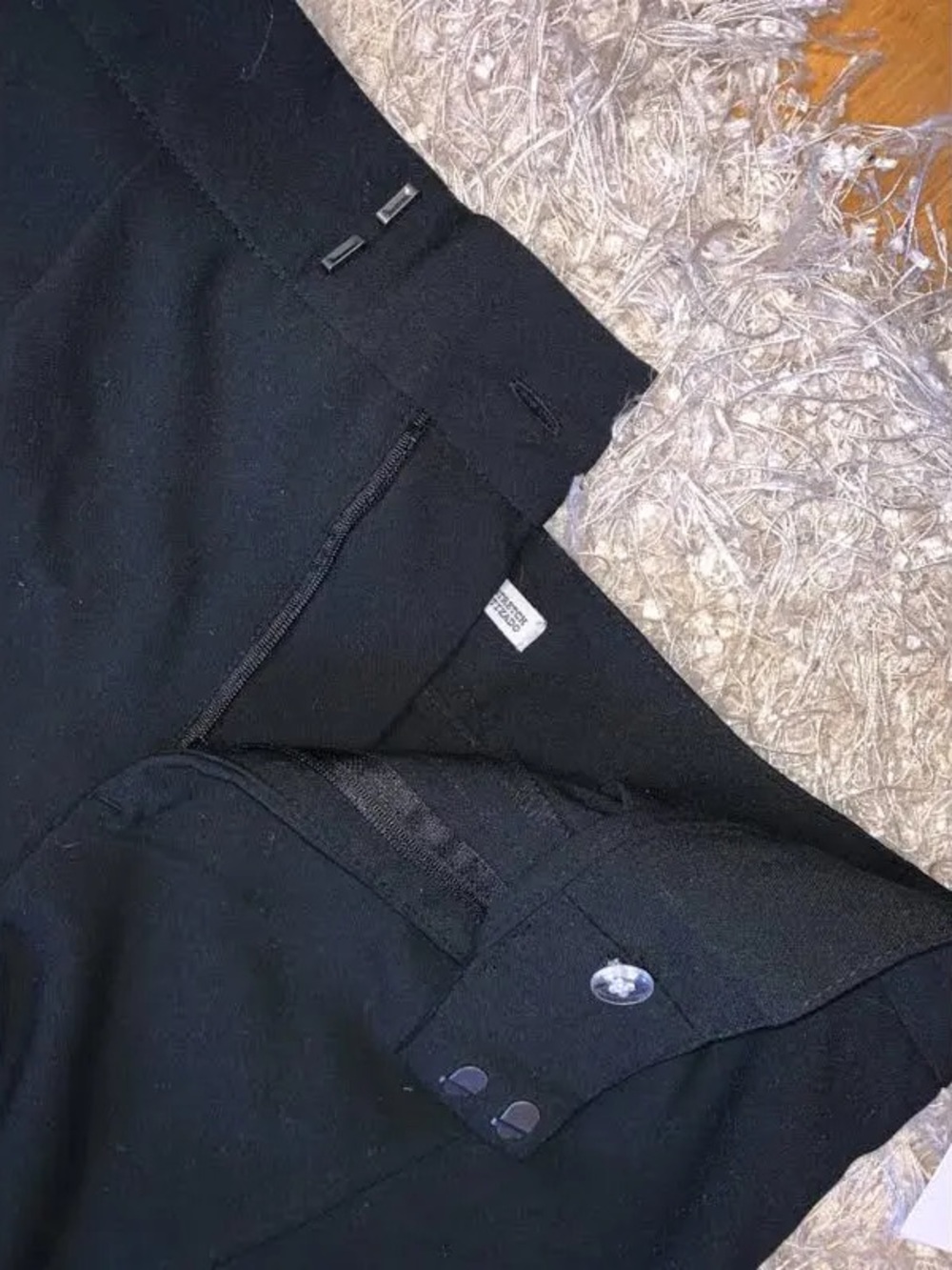 Classic Black Women's Tailored Shorts
Size 16 - Picture 6 of 6